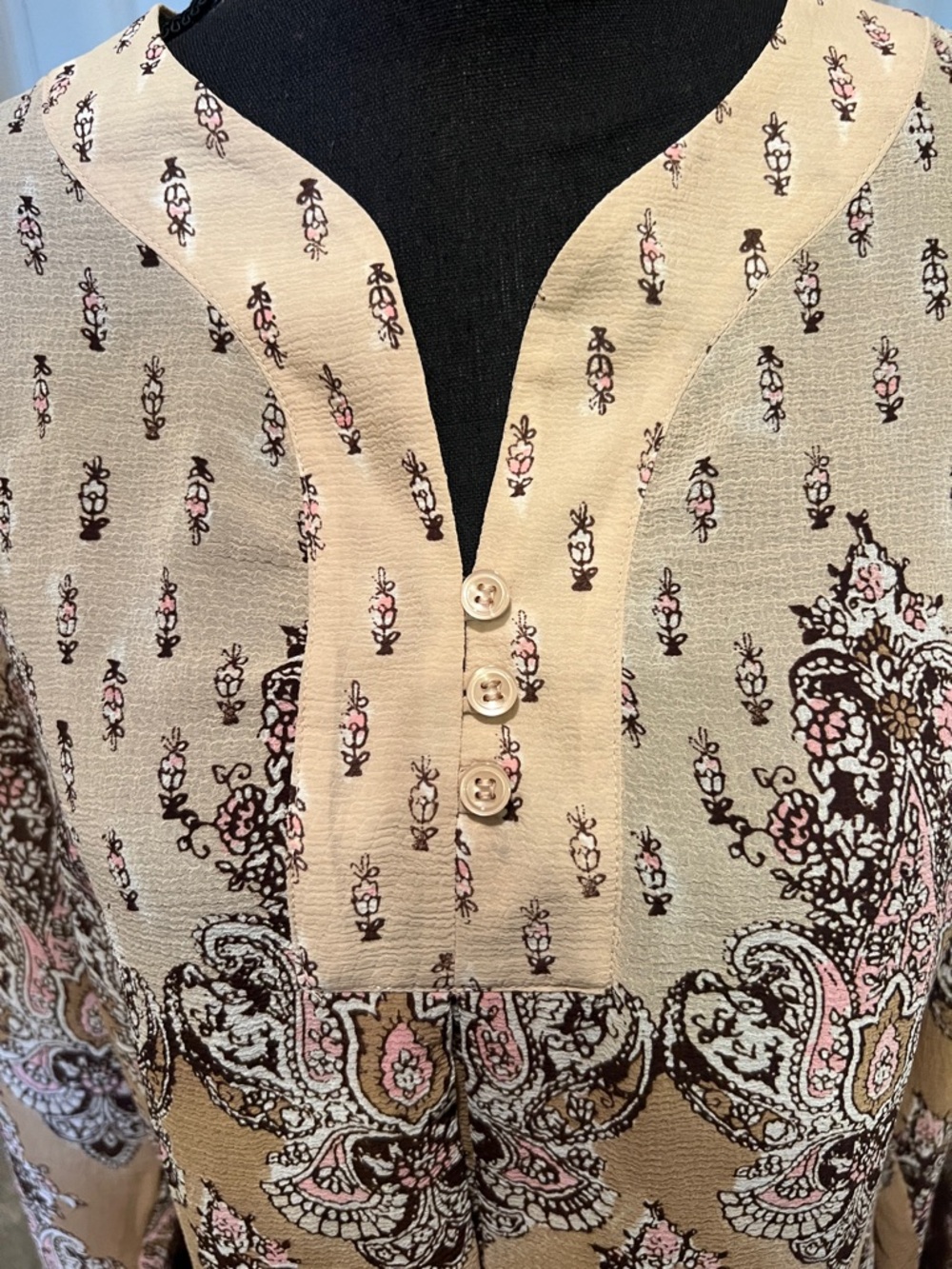 Emma James Cream, Brown and Pink Paisley Split-Neck Tunic - Picture 4 of 11